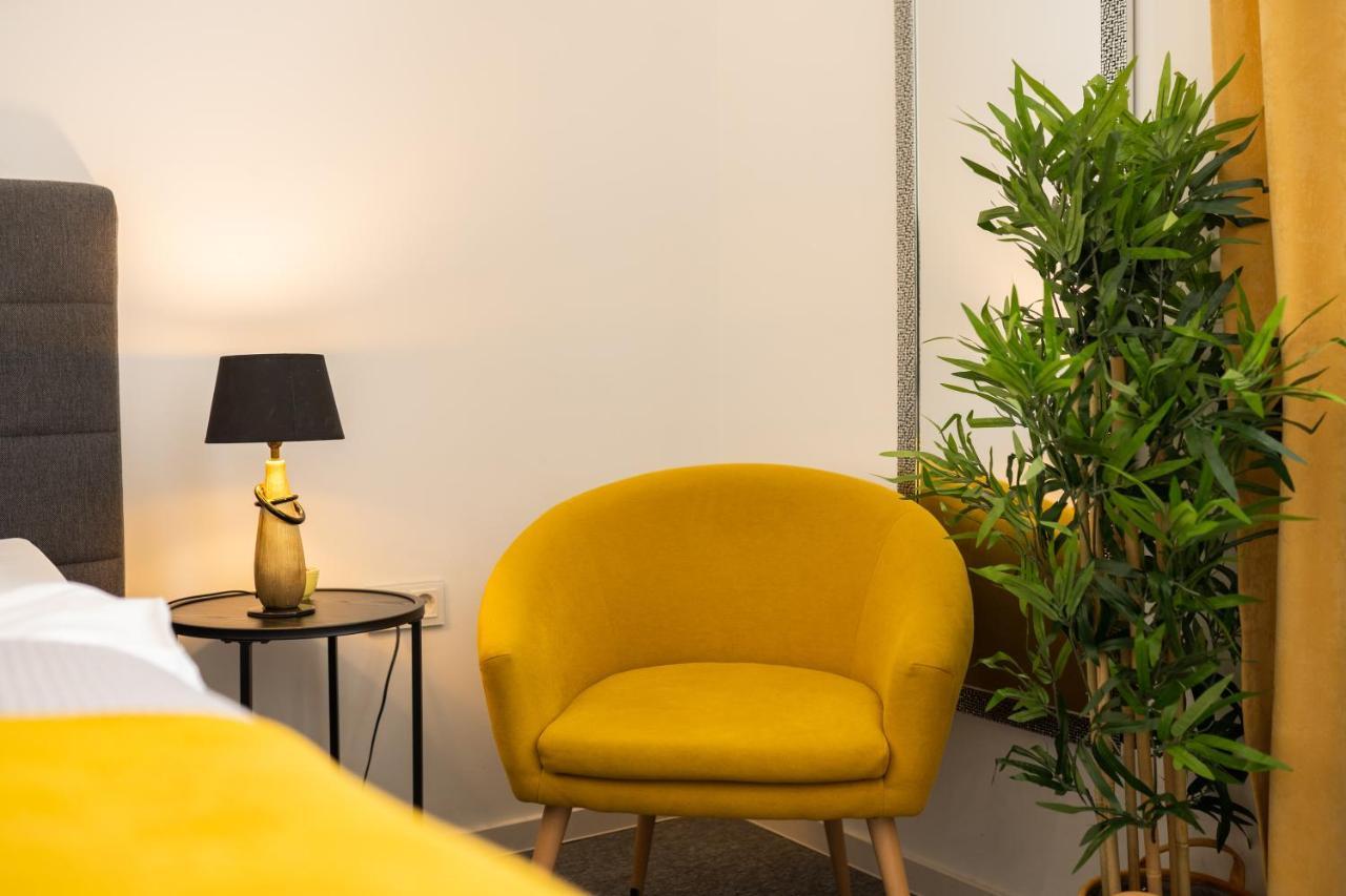 Elenas Rooms & Apartment Загреб Екстериор снимка
