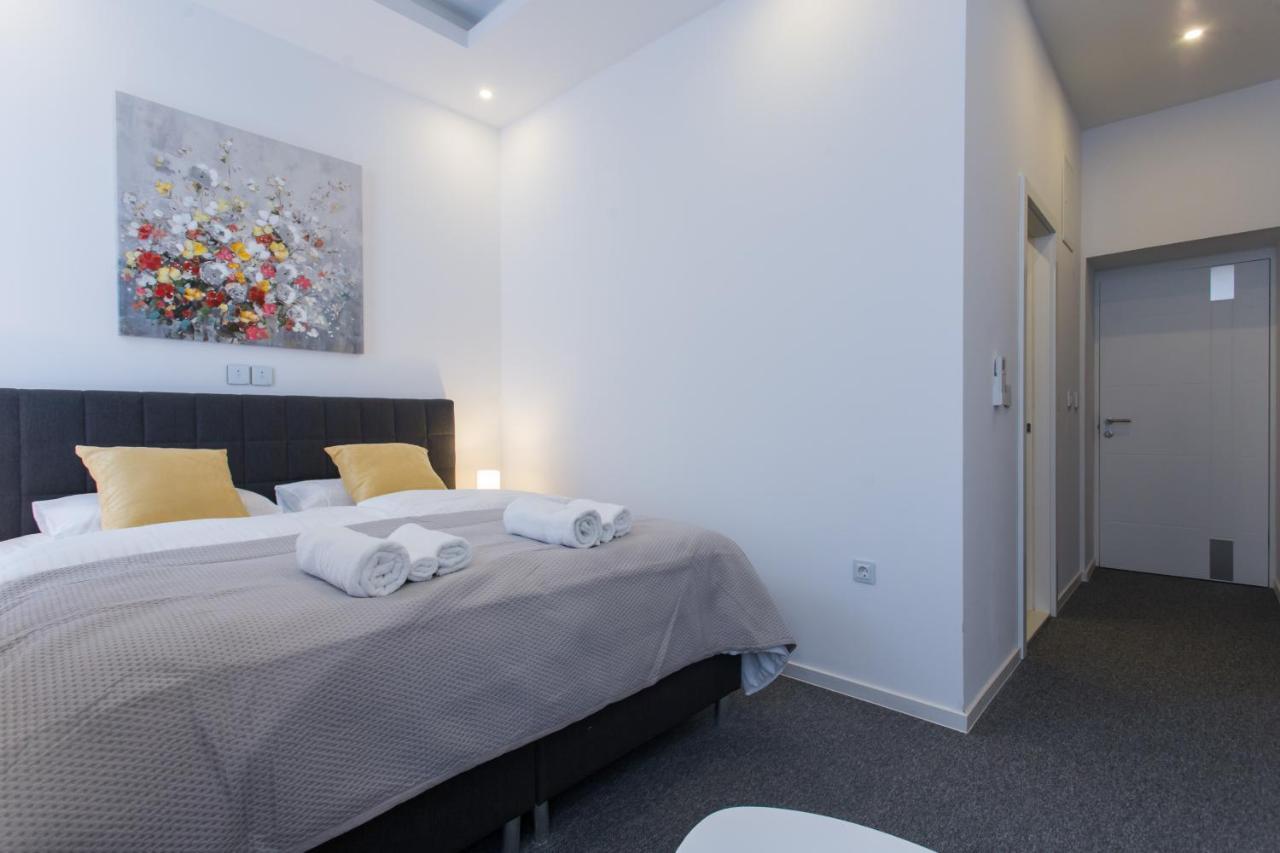 Elenas Rooms & Apartment Загреб Екстериор снимка