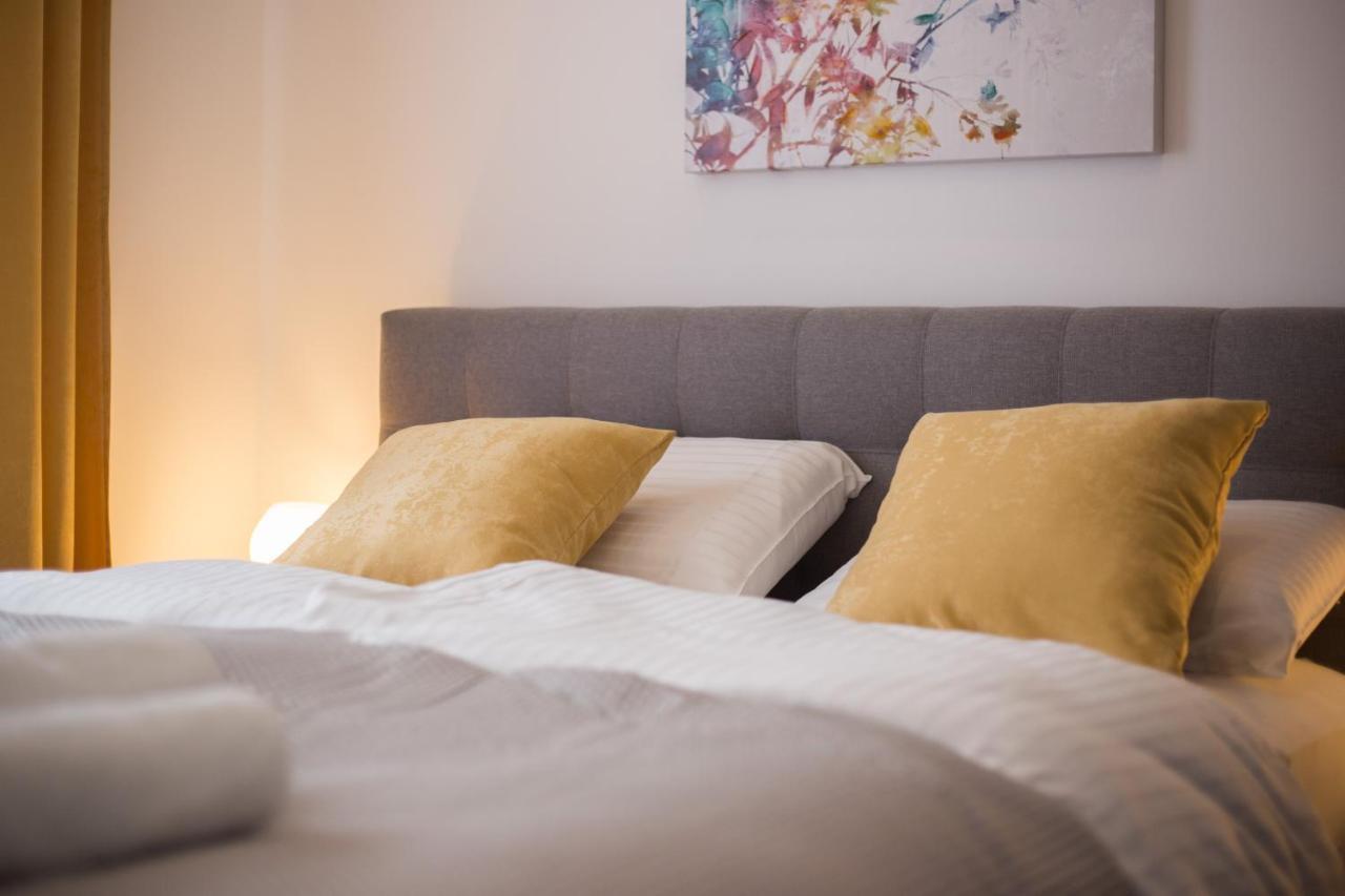 Elenas Rooms & Apartment Загреб Екстериор снимка
