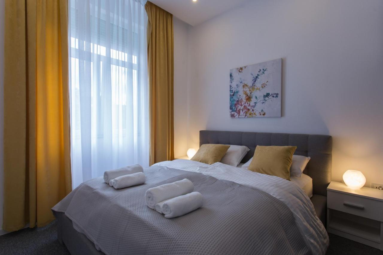Elenas Rooms & Apartment Загреб Екстериор снимка