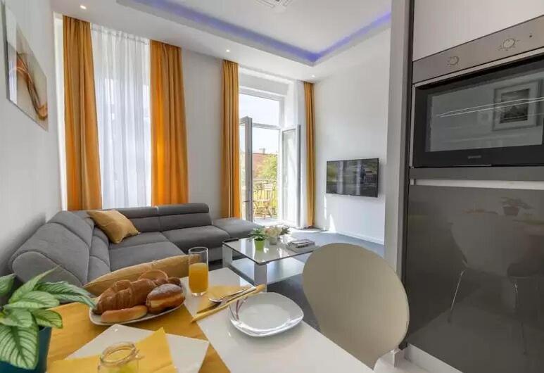 Elenas Rooms & Apartment Загреб Екстериор снимка
